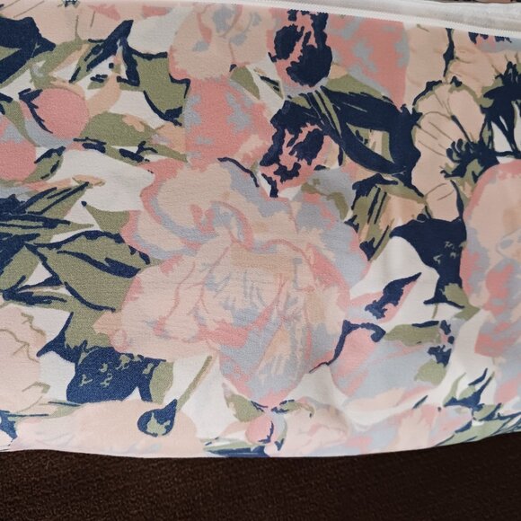 Floral Twin Size Sheet Set - New - Picture 3 of 4